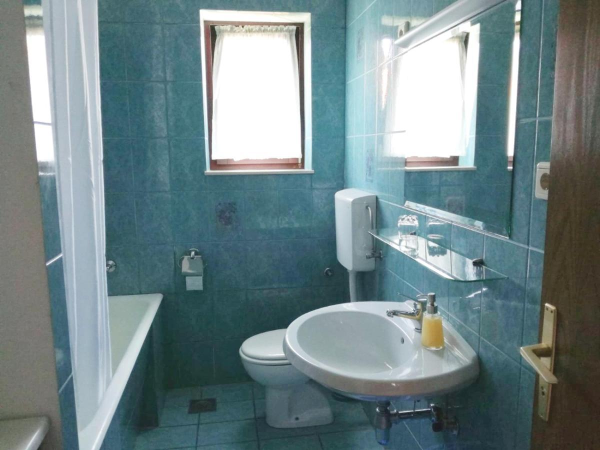 Apartment Ela *